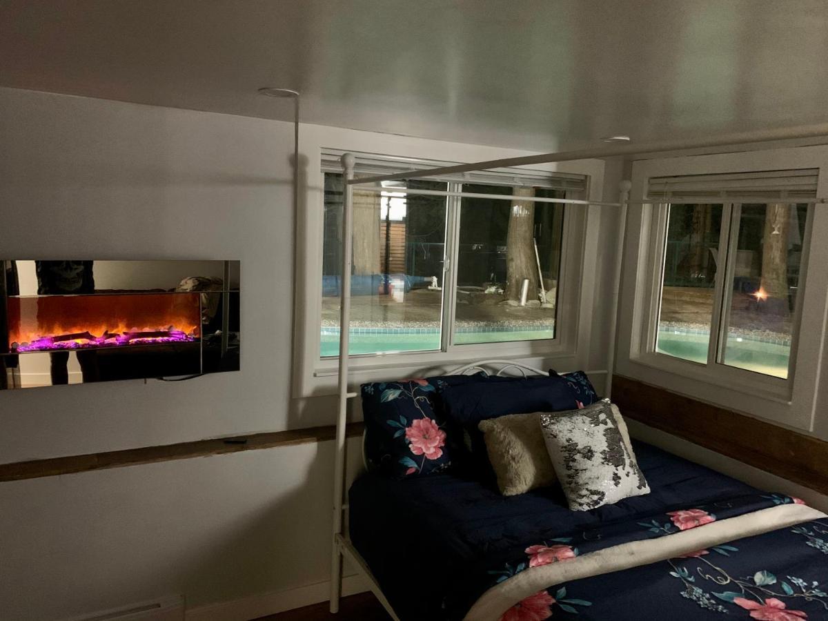 Resort Style Home Living With Private Pool And Hottub Delta Esterno foto