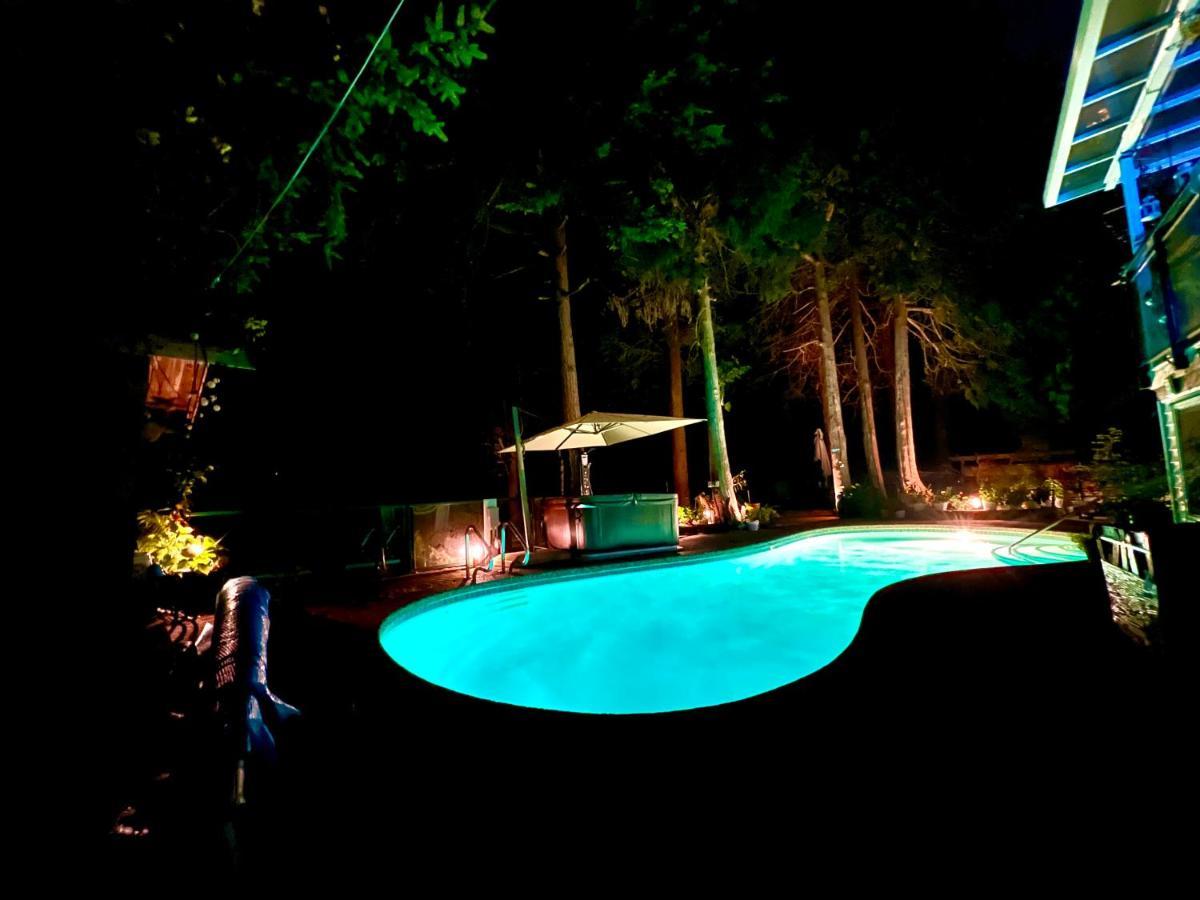 Resort Style Home Living With Private Pool And Hottub Delta Esterno foto