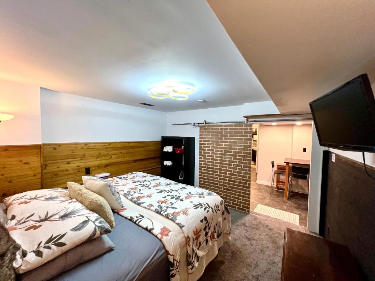 Resort Style Home Living With Private Pool And Hottub Delta Esterno foto